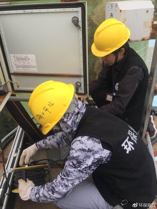 市生态环境保护局监测部门开展废气在线监测设施比对监测工作