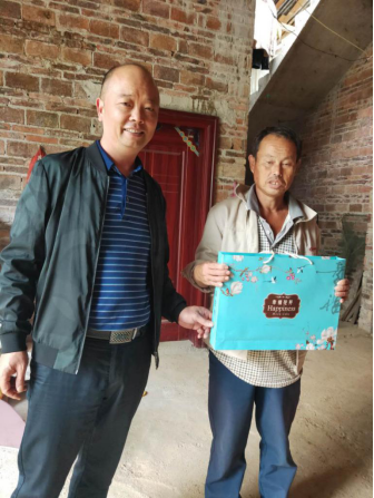 宁远环境保护监测站深入开展走访帮扶困难群众活动